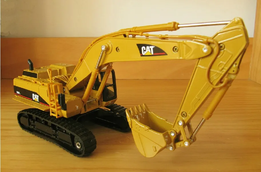 NORS COT 1:50 Scale CAT 365B L Hydraulic Excavator Engineering Machinery DieCast Toy Model 55058 For Collection,Decoration
NORS COT 1:50 Scale CAT 365B L Hydraulic Excavator Engineering Machinery DieCast Toy Model 55058 For Collection,Decoration