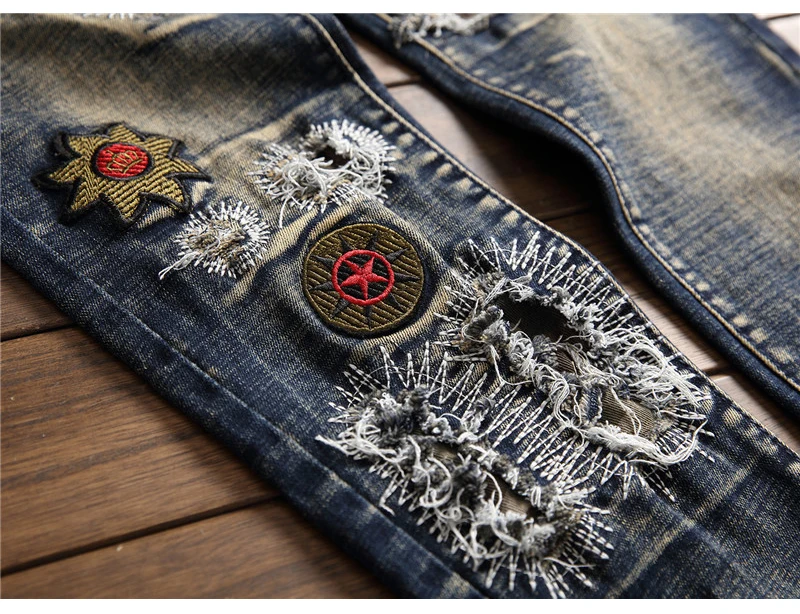 New Men's male fashion badge patches embroidery ripped jeans Holes patchwork blue stretch denim pants trousers
New Men's male fashion badge patches embroidery ripped jeans Holes patchwork blue stretch denim pants trousers
