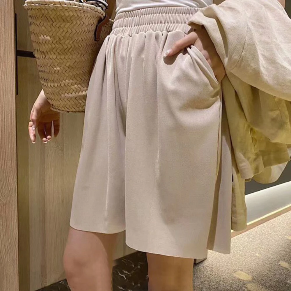 Girls Summer Five-point Wide-leg Pants Drape High Waist Thin Casual Large Size 
Girls Summer Five-point Wide-leg Pants Drape High Waist Thin Casual Large Size