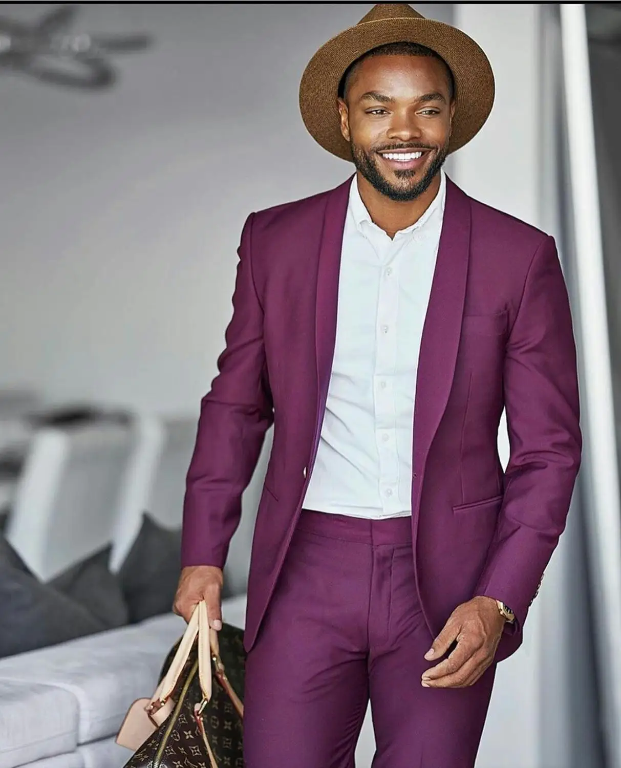 Handsome Purple Wedding Tuxedos 2 Pieces Slim Fit One Button Shawl Lapel Groom Wear Party Prom Best Men Blazer Suit(Jacket+Pants
Handsome Purple Wedding Tuxedos 2 Pieces Slim Fit One Button Shawl Lapel Groom Wear Party Prom Best Men Blazer Suit(Jacket+Pants
