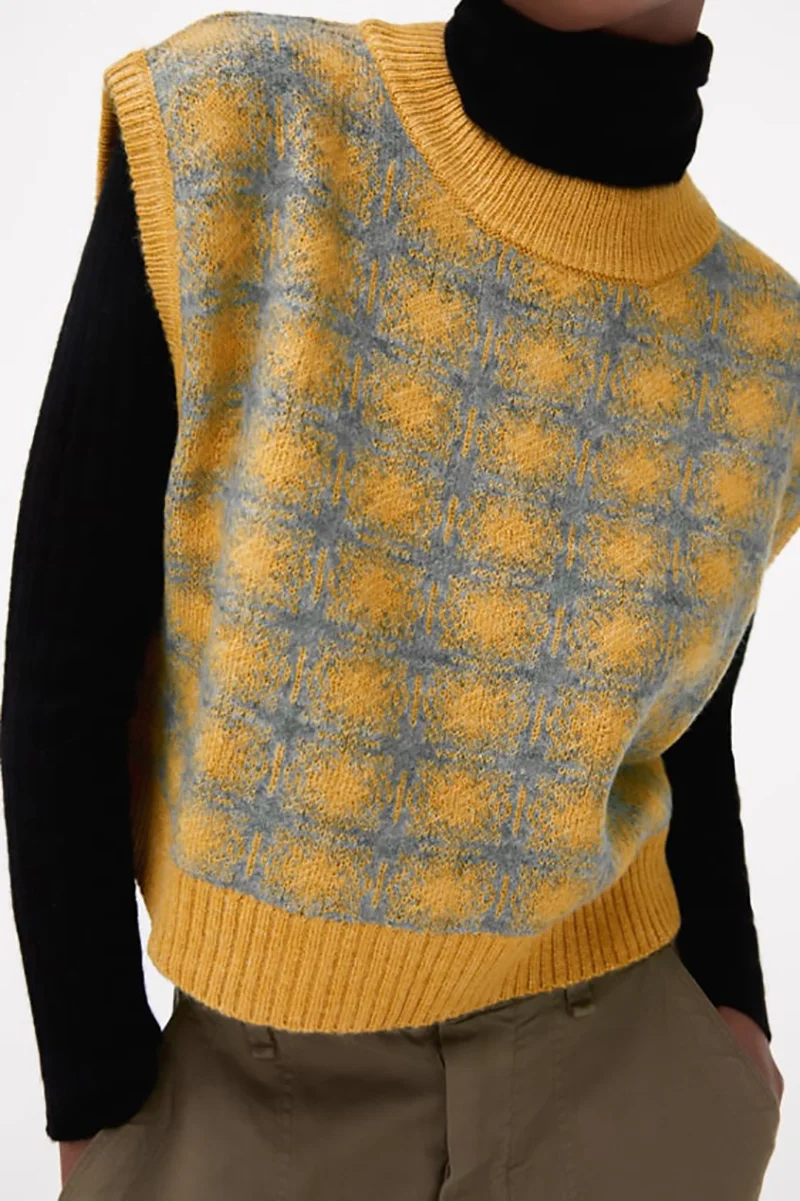 JUNWU Autumn Women's Za 2021 Round Neck Plaid Printed Sleeveless Elastic Knit Sleeveless Sweater Vest Fashion British Style
JUNWU Autumn Women's Za 2021 Round Neck Plaid Printed Sleeveless Elastic Knit Sleeveless Sweater Vest Fashion British Style