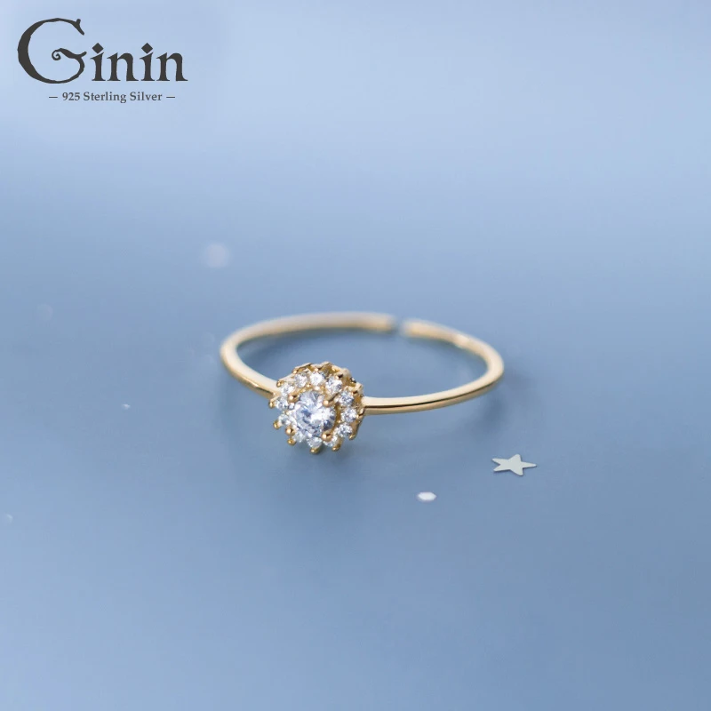 Ginin 925 Sterling Silver Inlaid Shiny Zircon Snowflake Ring Women's Elegant Fashion Temperament Simple Flowers Finger Jewelry
Ginin 925 Sterling Silver Inlaid Shiny Zircon Snowflake Ring Women's Elegant Fashion Temperament Simple Flowers Finger Jewelry