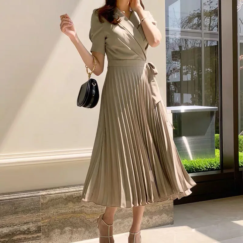 Dress 2021 New Style Ribbon Short Sleeve Tea Length Ladies Fashion Simple Plain High Waist Pleated Pullover Office Dress
Dress 2021 New Style Ribbon Short Sleeve Tea Length Ladies Fashion Simple Plain High Waist Pleated Pullover Office Dress
