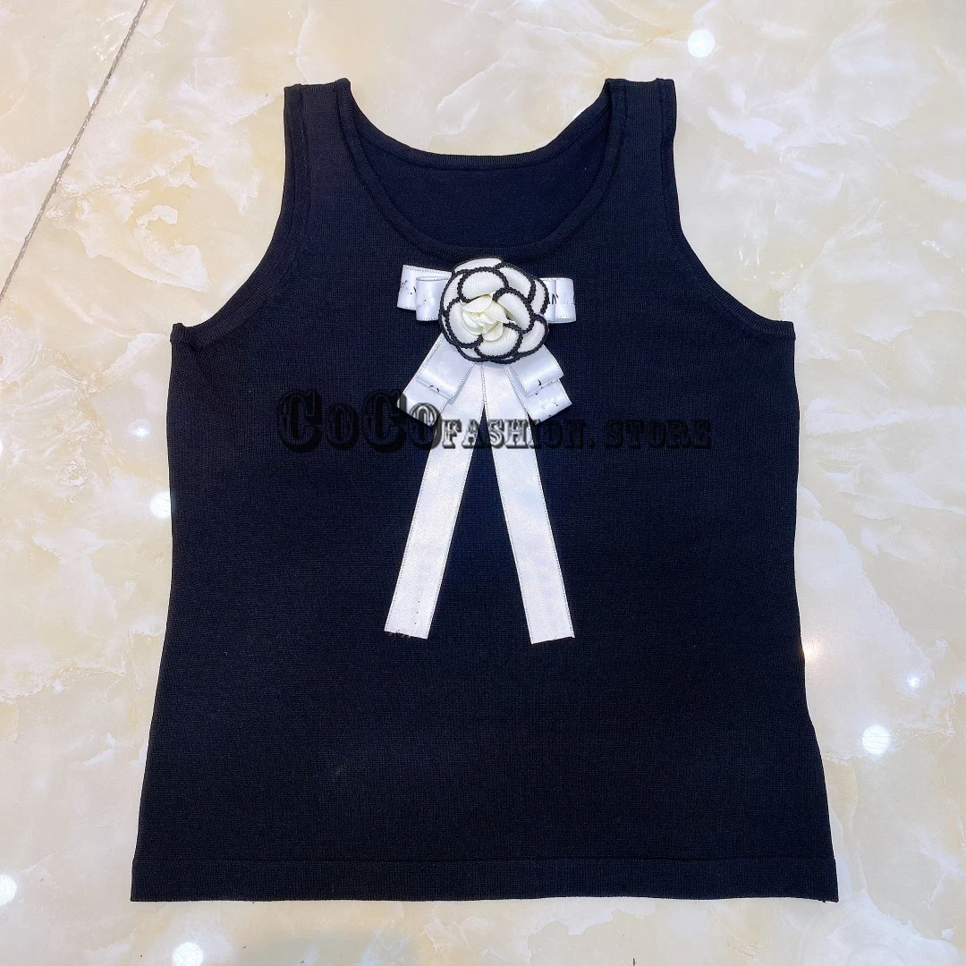 luxury design 2021 summer new fashion womens tops for women branded letter 3d Camellia with bowknot knitted Camis tank top S-L
luxury design 2021 summer new fashion womens tops for women branded letter 3d Camellia with bowknot knitted Camis tank top S-L