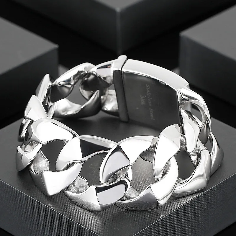 31mm Heavy Geometric Jewelry Punk Rock Fashion Trendy Wide Curb Cuban Link Chain Charm Bangle Men Stainless Steel Bike Bracelet
31mm Heavy Geometric Jewelry Punk Rock Fashion Trendy Wide Curb Cuban Link Chain Charm Bangle Men Stainless Steel Bike Bracelet