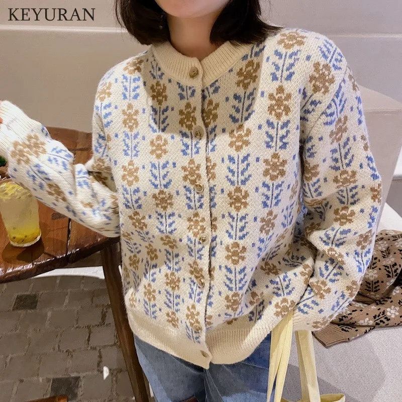 Spring Autumn Sweaters Cardigans Women Vintage Chic Flowers Long Sleeve Loose Floral Sweater Knitted Cardigan Outerwear Jumpers 
Spring Autumn Sweaters Cardigans Women Vintage Chic Flowers Long Sleeve Loose Floral Sweater Knitted Cardigan Outerwear Jumpers