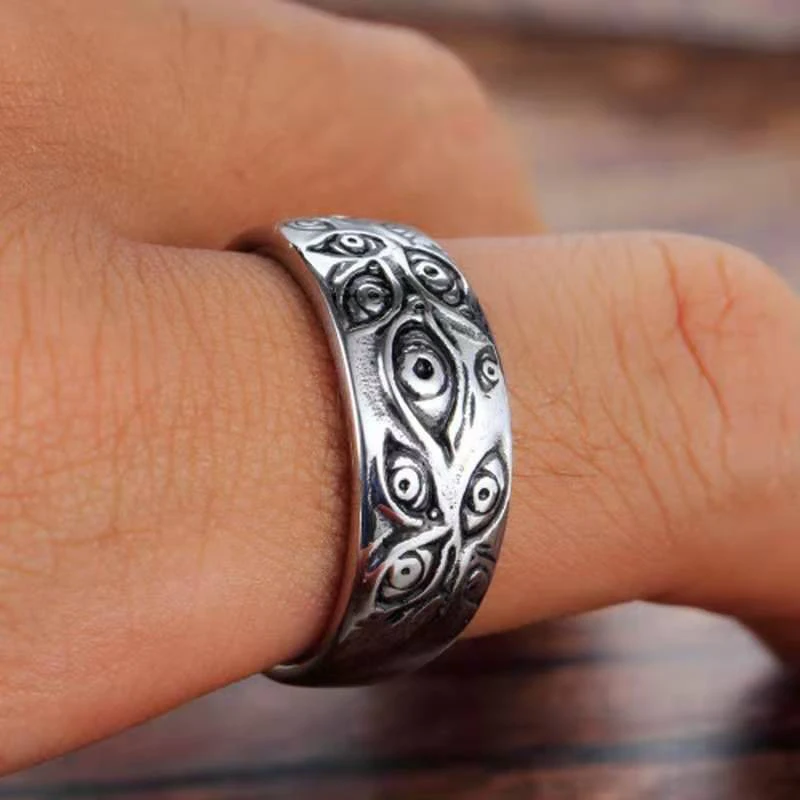 Men Retro Hip-Hop Personality Ring Engraved Demon Eye Retro Hipster Ring Punk Fashion Rings for Women Hollow Cross Rings
Men Retro Hip-Hop Personality Ring Engraved Demon Eye Retro Hipster Ring Punk Fashion Rings for Women Hollow Cross Rings