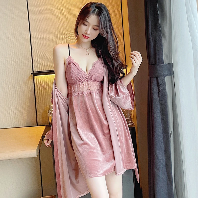 2021 New Gold Velvet Pajamas Ladies Two-piece Nightdress Sexy Long-sleeved Nightgown Ladies Home Service Sleepwear Women Set
2021 New Gold Velvet Pajamas Ladies Two-piece Nightdress Sexy Long-sleeved Nightgown Ladies Home Service Sleepwear Women Set