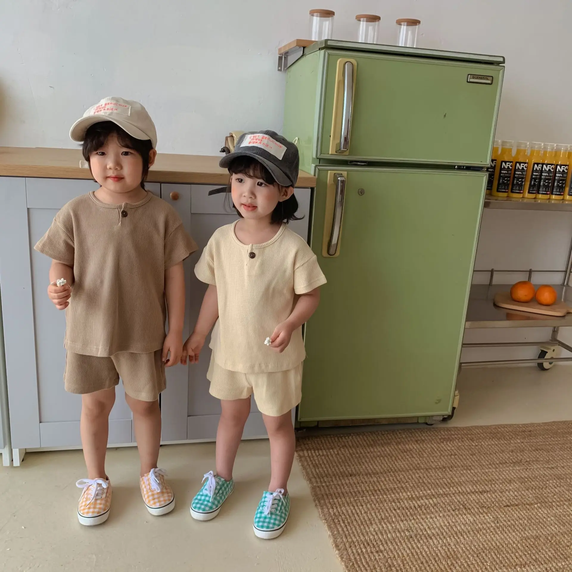 2021 Summer New Toddler Baby Clothes Set Boy Girl Fashion Solid Cotton Short Sleeve T-shirt + Kid Soft Breathable Shorts 2pcs
2021 Summer New Toddler Baby Clothes Set Boy Girl Fashion Solid Cotton Short Sleeve T-shirt + Kid Soft Breathable Shorts 2pcs
