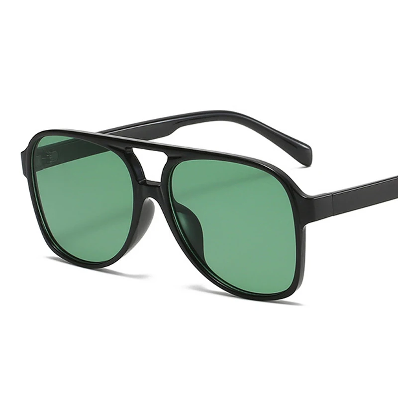 Fashion Vintage Sunglasses Women Retro Oversized Mirror Sun Glasses Female Big Frame Gradient Brand Designer Oculos De Sol
Fashion Vintage Sunglasses Women Retro Oversized Mirror Sun Glasses Female Big Frame Gradient Brand Designer Oculos De Sol