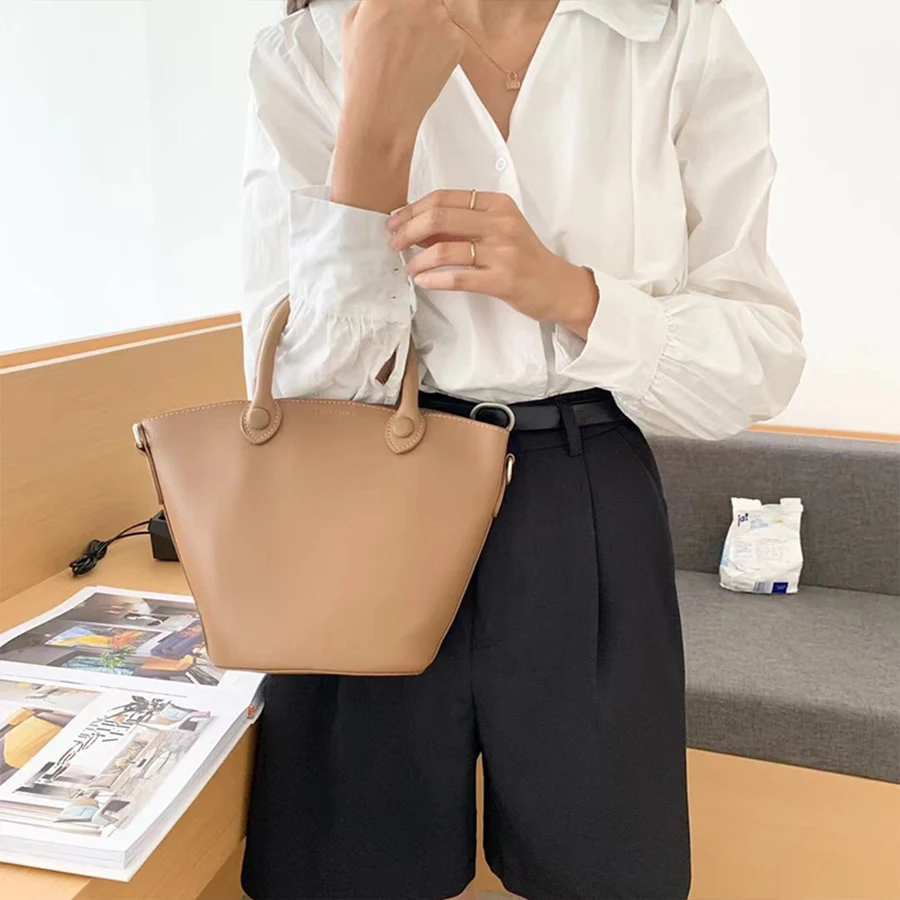 バッグ Leisure Women Bucket Bags Fashion Exquisite Shopping Bag Travel Messenger Bag Pu Leather Shoulder Bag Ladies Clutch Handbags
バッグ Leisure Women Bucket Bags Fashion Exquisite Shopping Bag Travel Messenger Bag Pu Leather Shoulder Bag Ladies Clutch Handbags