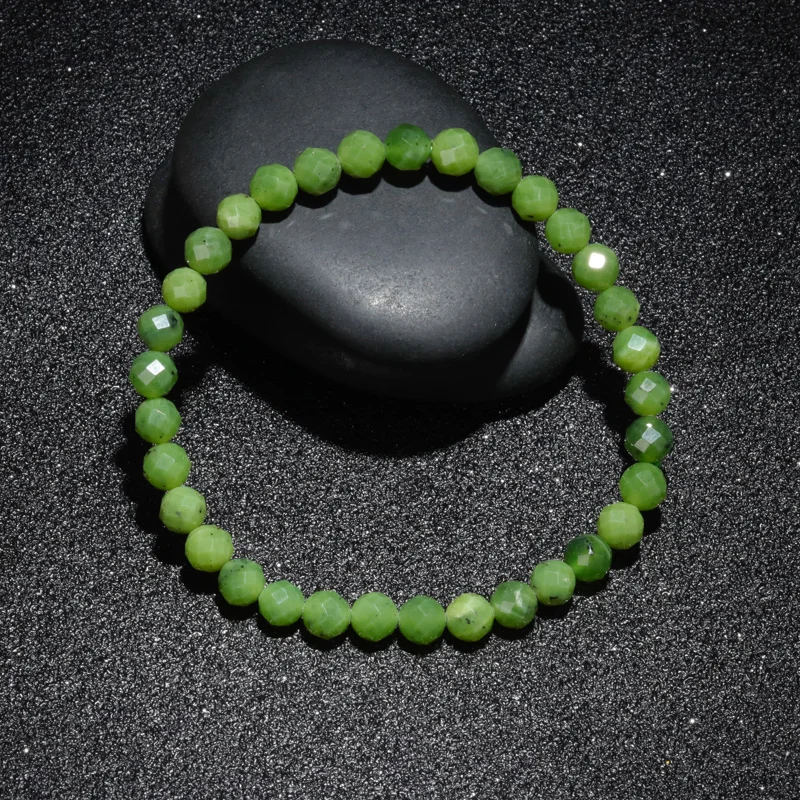 Natural 6/8/10mm Diamond Cut plus jade Bracelet for Men and Women Fashion Energy Charm Bracelet Jewelry Gift
Natural 6/8/10mm Diamond Cut plus jade Bracelet for Men and Women Fashion Energy Charm Bracelet Jewelry Gift