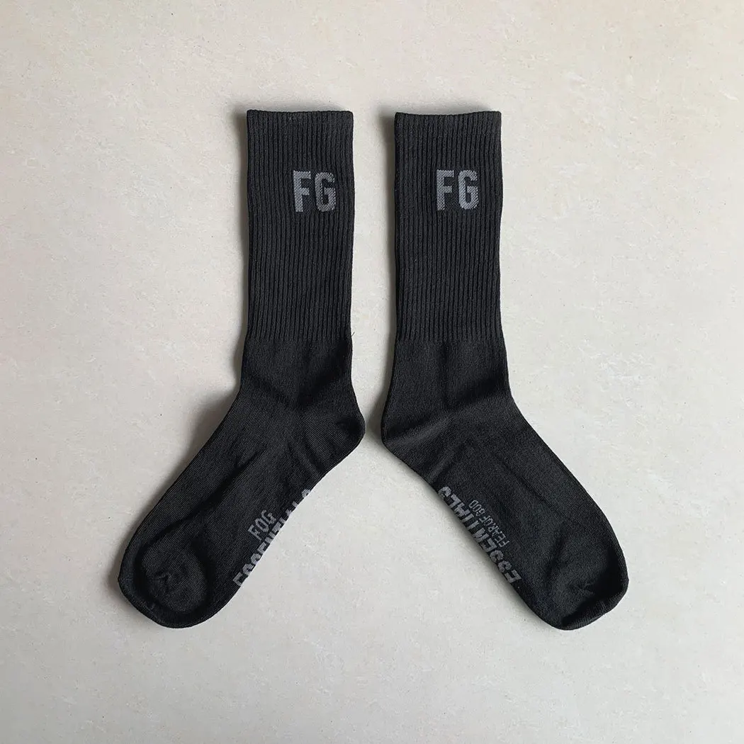 Street fashion of God letter casual cotton fog essentials high street hip hop socks
Street fashion of God letter casual cotton fog essentials high street hip hop socks