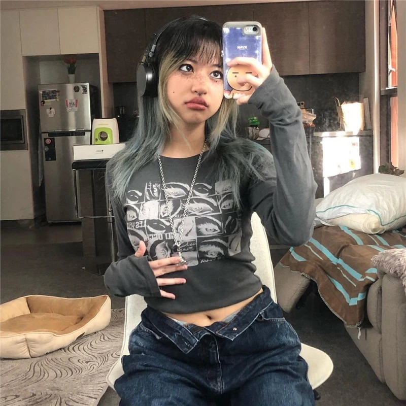 Women Fairy Grunge Goth Crop Top T-shirt Y2k Graphic Print Long Sleeve Top Vintage Harajuku Aesthetic Emo Alt Clothes Streetwear
Women Fairy Grunge Goth Crop Top T-shirt Y2k Graphic Print Long Sleeve Top Vintage Harajuku Aesthetic Emo Alt Clothes Streetwear