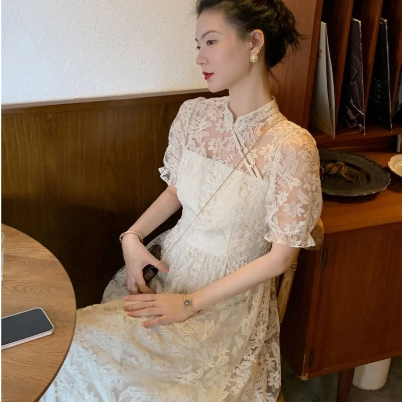 Women Embroidery French Vintage Dress Cheongsam Midi Elegant Lace Floral Dress Summer Casual Party Princess Fairy Dress 2021 
Women Embroidery French Vintage Dress Cheongsam Midi Elegant Lace Floral Dress Summer Casual Party Princess Fairy Dress 2021