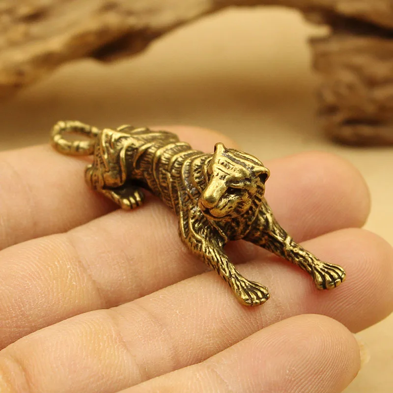 1PC Tiger 3D Brass Casting Statue Mini Animal Metal Figurine Home Decor Desktop Crafts Sculpture Landscaping Decoration Gifts
1PC Tiger 3D Brass Casting Statue Mini Animal Metal Figurine Home Decor Desktop Crafts Sculpture Landscaping Decoration Gifts