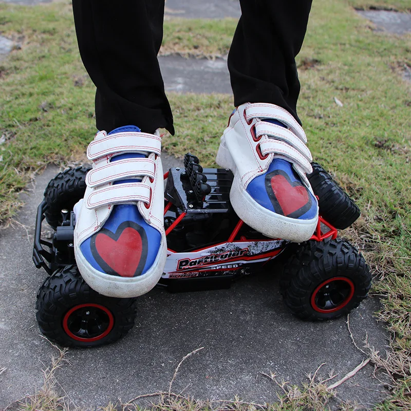 ANAN 1:12 4WD RC Car With Led Lights 2.4G Radio Remote Control Cars Buggy Off-Road Control Trucks Boys Toys for Children Boys
ANAN 1:12 4WD RC Car With Led Lights 2.4G Radio Remote Control Cars Buggy Off-Road Control Trucks Boys Toys for Children Boys