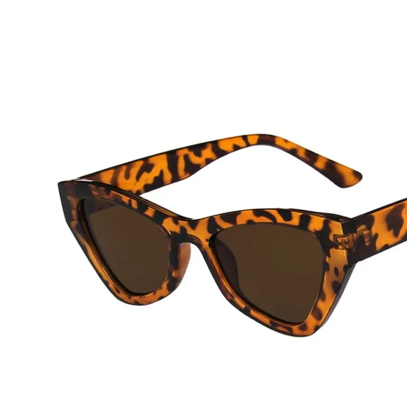 2020 New Women's Cateye Retro Sunglasses Brand Designer Retro Dot Sunglasses Superstar Female Ladies Glasses Cat Eye Uv400
2020 New Women's Cateye Retro Sunglasses Brand Designer Retro Dot Sunglasses Superstar Female Ladies Glasses Cat Eye Uv400