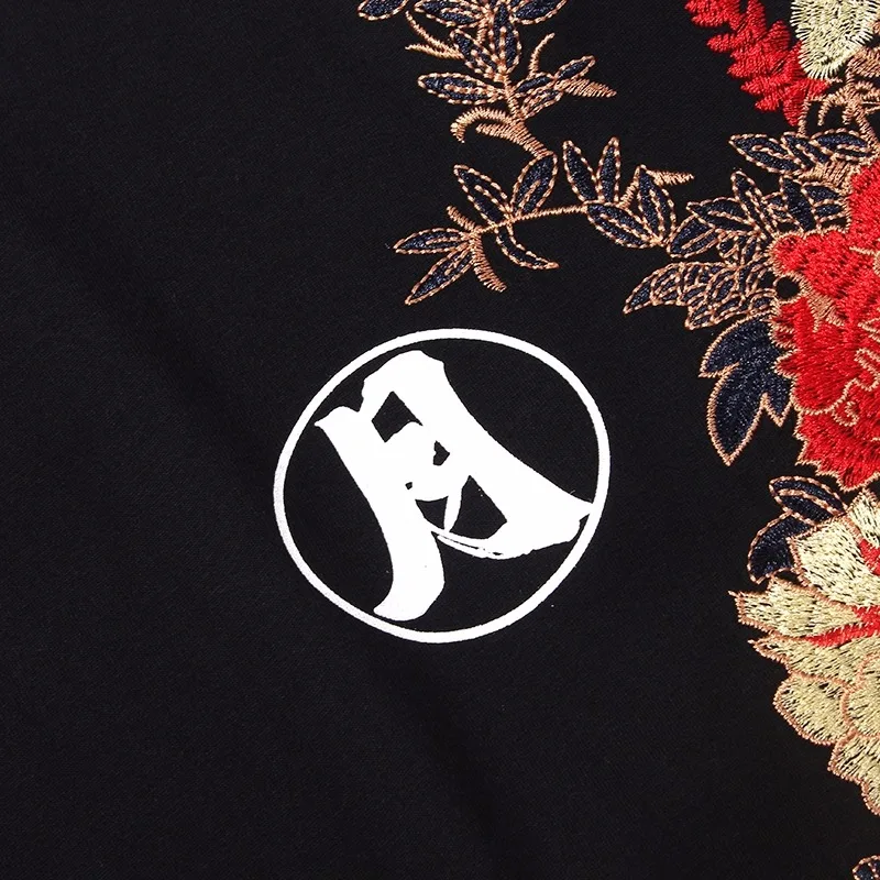 Fashion Embroidery Rabbit Flowers Moon Print Tees Shirts Streetwea Harajuku Hip Hop Casual Short Sleeve Tshirts Men Summer Tops
Fashion Embroidery Rabbit Flowers Moon Print Tees Shirts Streetwea Harajuku Hip Hop Casual Short Sleeve Tshirts Men Summer Tops