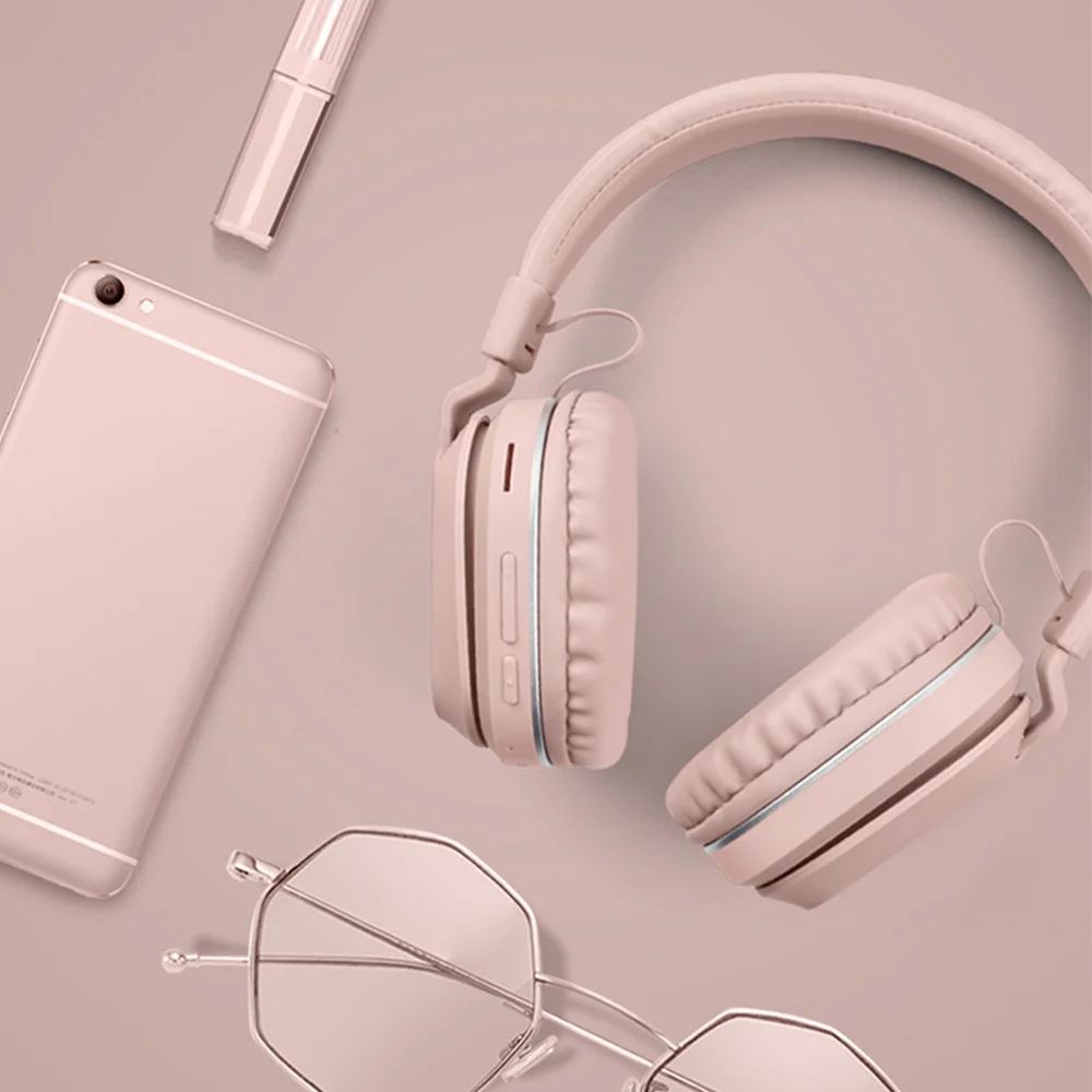 Wireless headset for girls and women, helmet with Bluetooth , cable and microphone for music and sports
Wireless headset for girls and women, helmet with Bluetooth , cable and microphone for music and sports