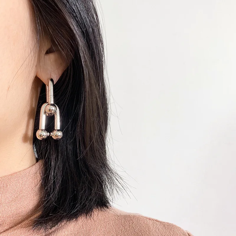 Small And Large Size U Shape Chain Earring Rose Gold And Color Short Line Drop Tassels Earrings For Women (DJ1370)
Small And Large Size U Shape Chain Earring Rose Gold And Color Short Line Drop Tassels Earrings For Women (DJ1370)