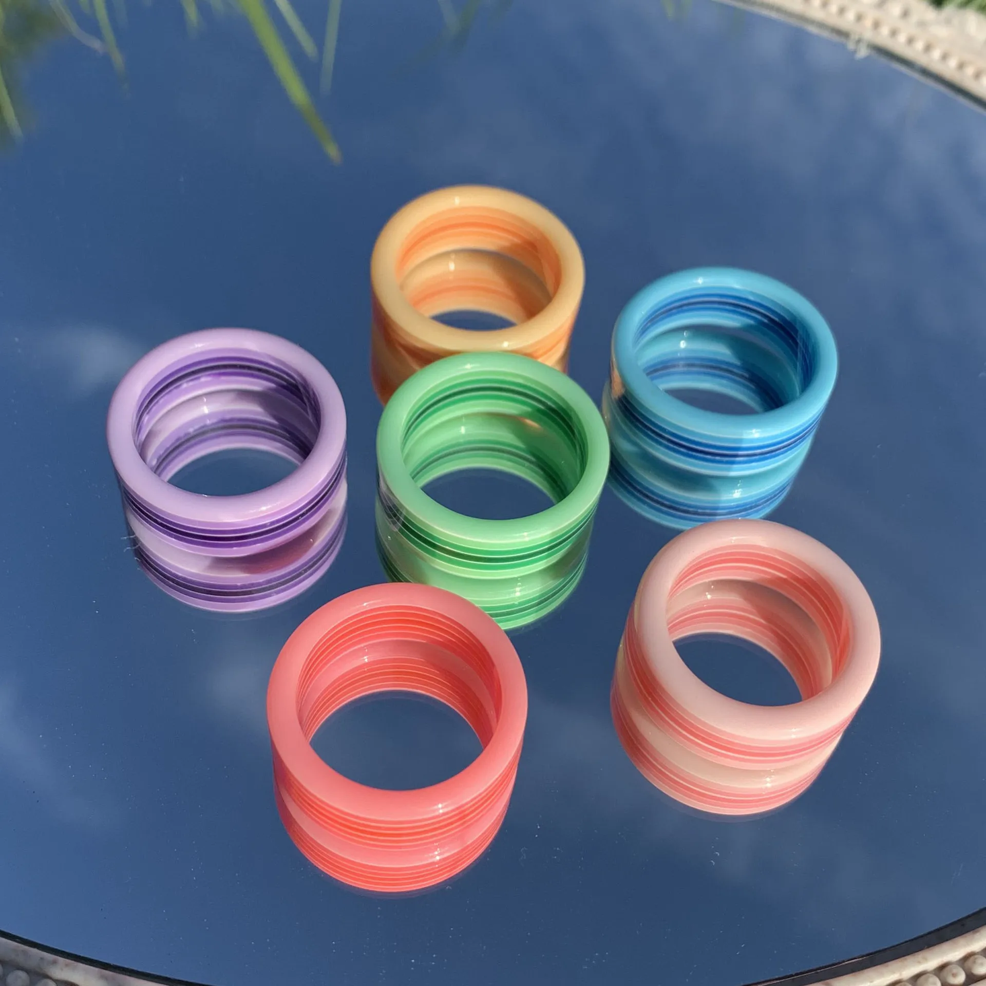 New Trendy Colorful Stripe Geometric Round Thick Resin Acrylic Finger Chunky Rings For Women INS Style Hip Hop Jewelry Gifts
New Trendy Colorful Stripe Geometric Round Thick Resin Acrylic Finger Chunky Rings For Women INS Style Hip Hop Jewelry Gifts