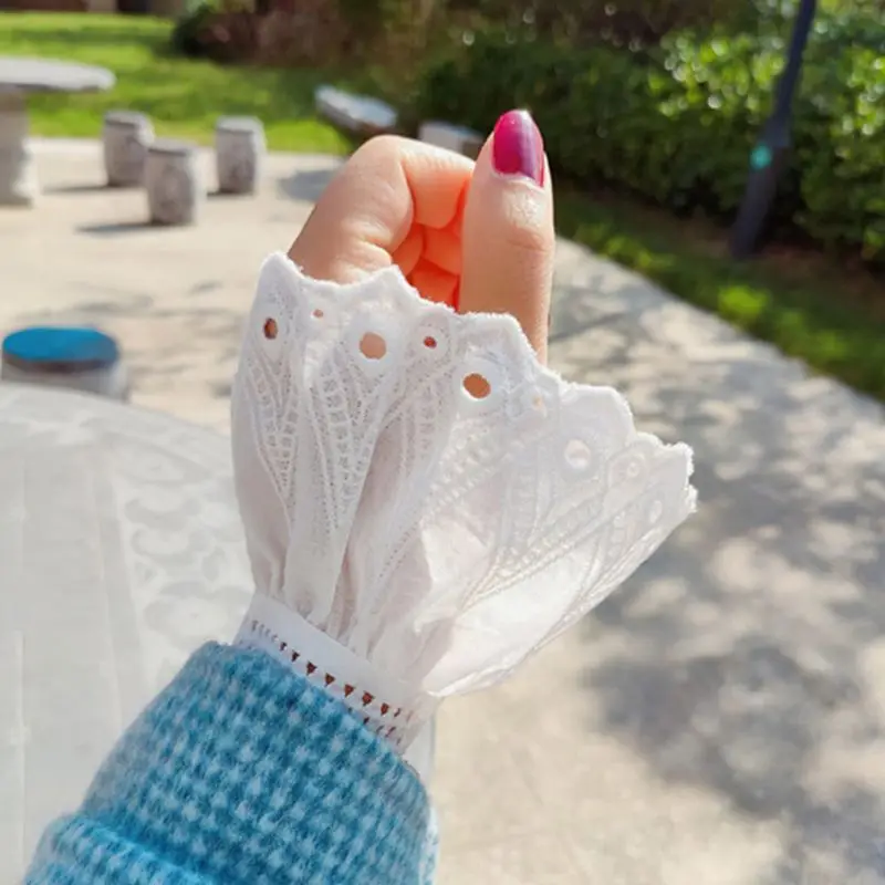 Free shipping Womens Pleated Ruffles Horn Cuffs Hollow Out Embroidery Floral Lace Fake Sleeves
Free shipping Womens Pleated Ruffles Horn Cuffs Hollow Out Embroidery Floral Lace Fake Sleeves