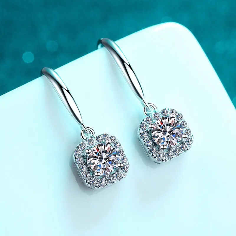 100% Real 999 Sterling Silver Moissanite Earrings 1 Carat D Color Stud For Women Top Quality Sparkling Wedding Jewelry
100% Real 999 Sterling Silver Moissanite Earrings 1 Carat D Color Stud For Women Top Quality Sparkling Wedding Jewelry