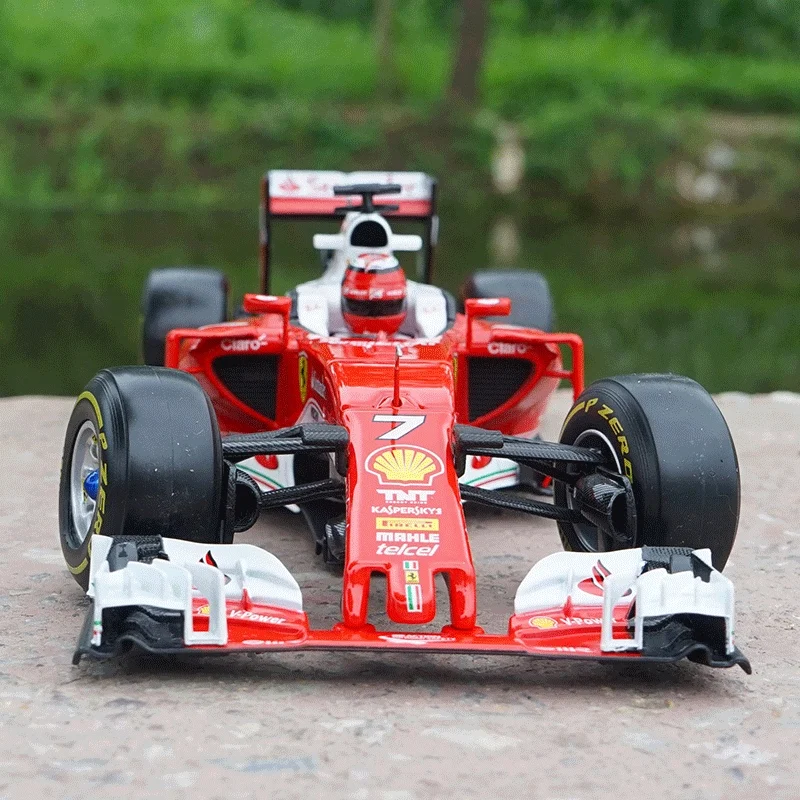 1:18 оригинальная модель автомобиля Bburago Ferrari Red Bull F1 Formula из сплава
1:18 оригинальная модель автомобиля Bburago Ferrari Red Bull F1 Formula из сплава