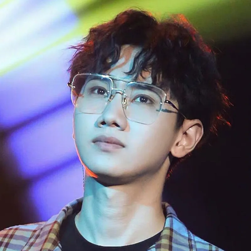 Korean version of online celebrity half box Jackson Yee with box glasses tide Joker flat mirror fashion optical frame 
Korean version of online celebrity half box Jackson Yee with box glasses tide Joker flat mirror fashion optical frame