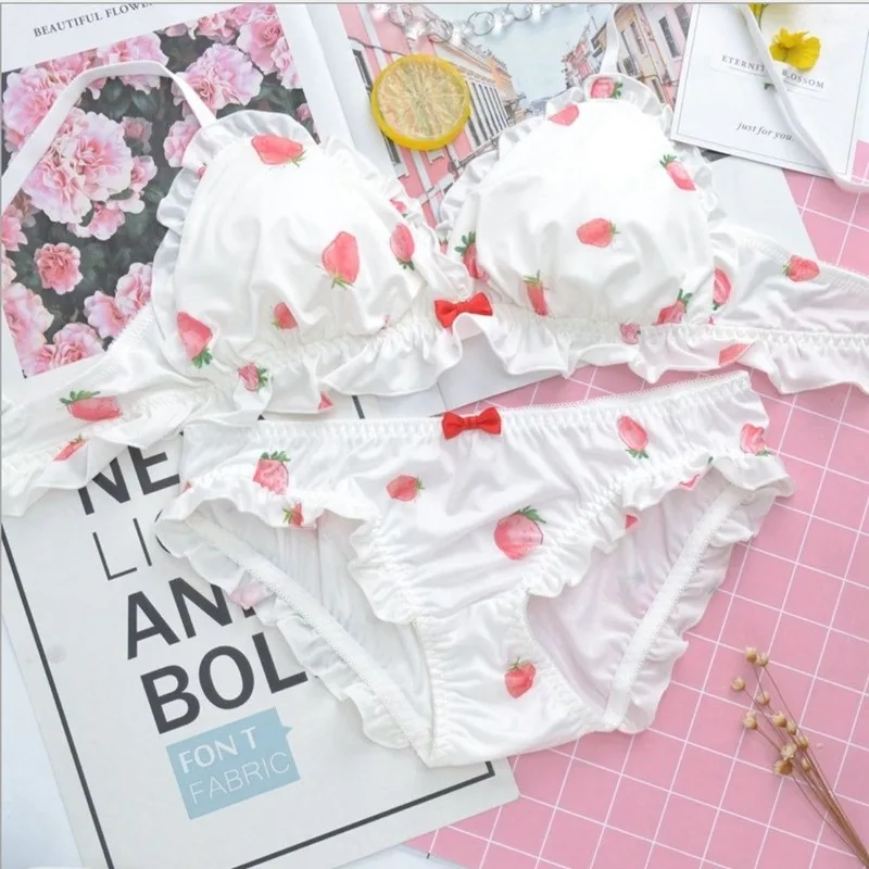 Japanese Sexy Lace 2021 Lingere Set Underwear Women Cute Ethika Wire Free Bra and Panty Set Bralette Strawberry Young Girl
Japanese Sexy Lace 2021 Lingere Set Underwear Women Cute Ethika Wire Free Bra and Panty Set Bralette Strawberry Young Girl