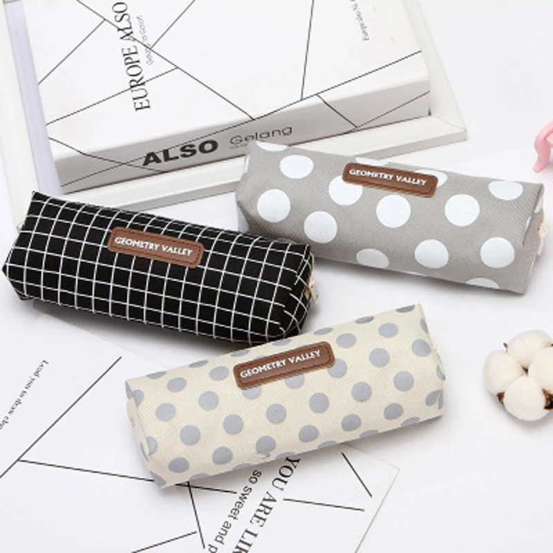 Cute Kawaii Canvas Pencil Case Cute Letter Pencil Bags For Girls Gift School Supplies Korean Stationery High Capacity Pen Bags
Cute Kawaii Canvas Pencil Case Cute Letter Pencil Bags For Girls Gift School Supplies Korean Stationery High Capacity Pen Bags