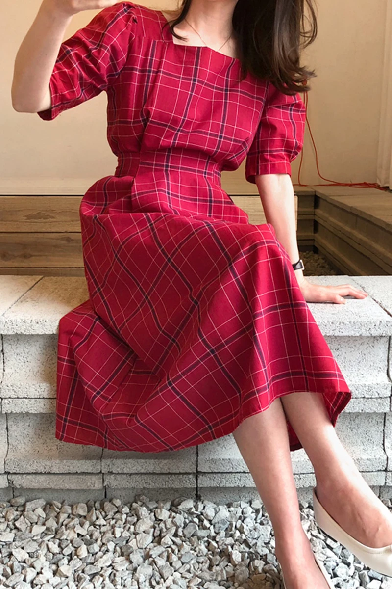 ZOSOL Korean Ins Retro Square Collar Loose High Waist Lace-up Bow Puff Sleeve Large Swing Plaid Dress
ZOSOL Korean Ins Retro Square Collar Loose High Waist Lace-up Bow Puff Sleeve Large Swing Plaid Dress