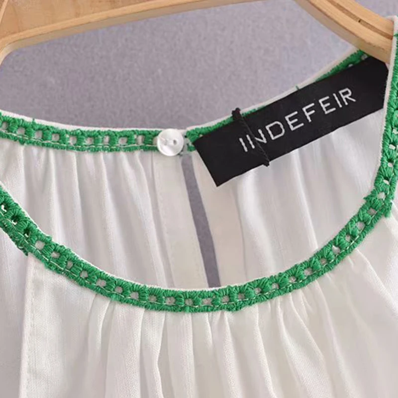 Women Summer Vintage Halter Blouses Shirts Tops 2021 ZA Embroidery Sleeveless Female Casual Sweet Off shoulder Top Clothes
Women Summer Vintage Halter Blouses Shirts Tops 2021 ZA Embroidery Sleeveless Female Casual Sweet Off shoulder Top Clothes