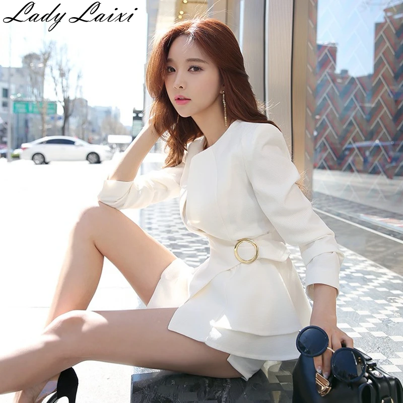 2021Spring High quality Ladies blazers and jackets Women's Blaser Female Women's Suit Office High End OL jacket black White
2021Spring High quality Ladies blazers and jackets Women's Blaser Female Women's Suit Office High End OL jacket black White