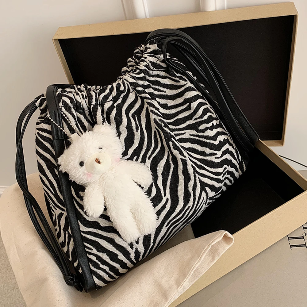 Fashion Exquisite Shopping Bag Women Vintage Print Shoulder Bag Drawstring Ladies Large Zebra Stripe Handbag
Fashion Exquisite Shopping Bag Women Vintage Print Shoulder Bag Drawstring Ladies Large Zebra Stripe Handbag