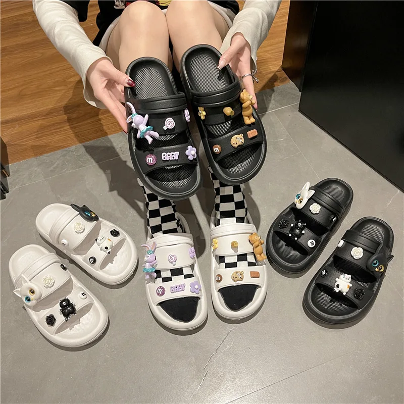 Women's summer new fashion hundred towers outside wear thick-soled cute cartoon nurse shoes two wear non-slip beach sandals
Women's summer new fashion hundred towers outside wear thick-soled cute cartoon nurse shoes two wear non-slip beach sandals