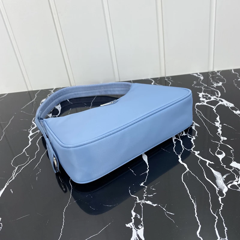Fashion Nylon Underarm Bag 2021 Top Quality Ladies Small Shoulder Bags Famous Brand Designer Luxury Women Versatile Handbag New
Fashion Nylon Underarm Bag 2021 Top Quality Ladies Small Shoulder Bags Famous Brand Designer Luxury Women Versatile Handbag New