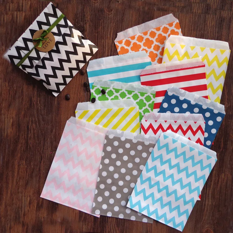 20pcs 13x18cm Kraft Paper Gift Bag Four-leaf Clover Wave Dot Wave Bag Cookie Candy Biscuit Packaging Bags (Only Have Bag)
20pcs 13x18cm Kraft Paper Gift Bag Four-leaf Clover Wave Dot Wave Bag Cookie Candy Biscuit Packaging Bags (Only Have Bag)