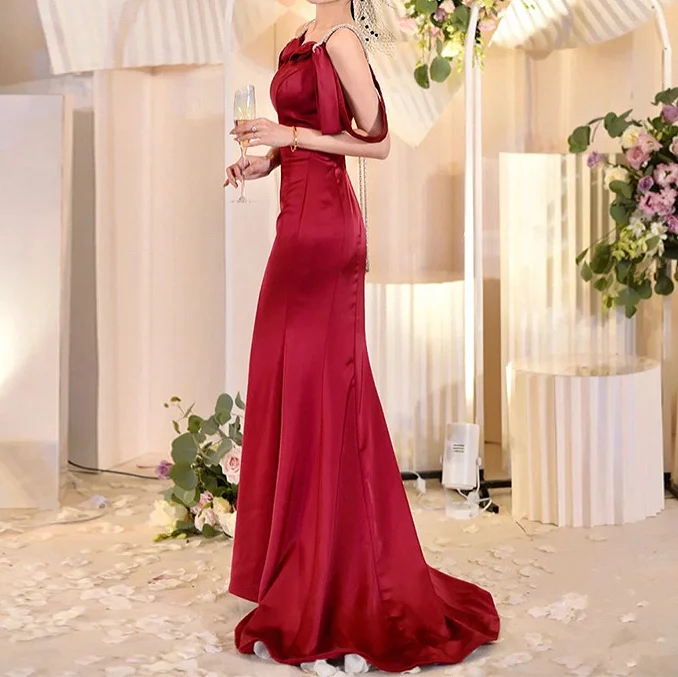 Elegant Burgundy Evening Dresses Mermaid Spaghetti Strap Sleeveless Crystal Backless Bridal Wedding Prom Gowns With Train New
Elegant Burgundy Evening Dresses Mermaid Spaghetti Strap Sleeveless Crystal Backless Bridal Wedding Prom Gowns With Train New