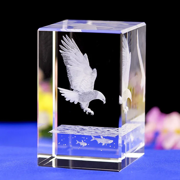 Transparent Crystal Glass 3D Carved Animal Eagle Catch Fish Crafts Glass Ornaments Figurines Home Decor souvenir Gifts
Transparent Crystal Glass 3D Carved Animal Eagle Catch Fish Crafts Glass Ornaments Figurines Home Decor souvenir Gifts