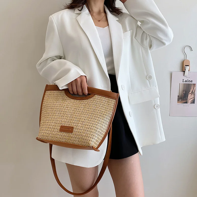 2021 New Summer Straw Women's Crossbody Bags Fashion Large Capacity Female Lock Shoulder Bag Luxury Designer Shopper Handbags
2021 New Summer Straw Women's Crossbody Bags Fashion Large Capacity Female Lock Shoulder Bag Luxury Designer Shopper Handbags