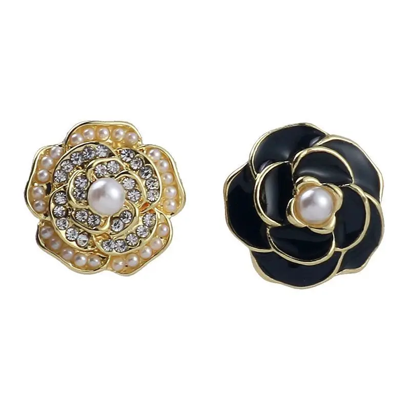 Korean Rose flower Retro Earrings Female Temperament Asymmetrical Ear Clip Earring Versatile Trendy Shiny Party Jewelry Gift 
Korean Rose flower Retro Earrings Female Temperament Asymmetrical Ear Clip Earring Versatile Trendy Shiny Party Jewelry Gift