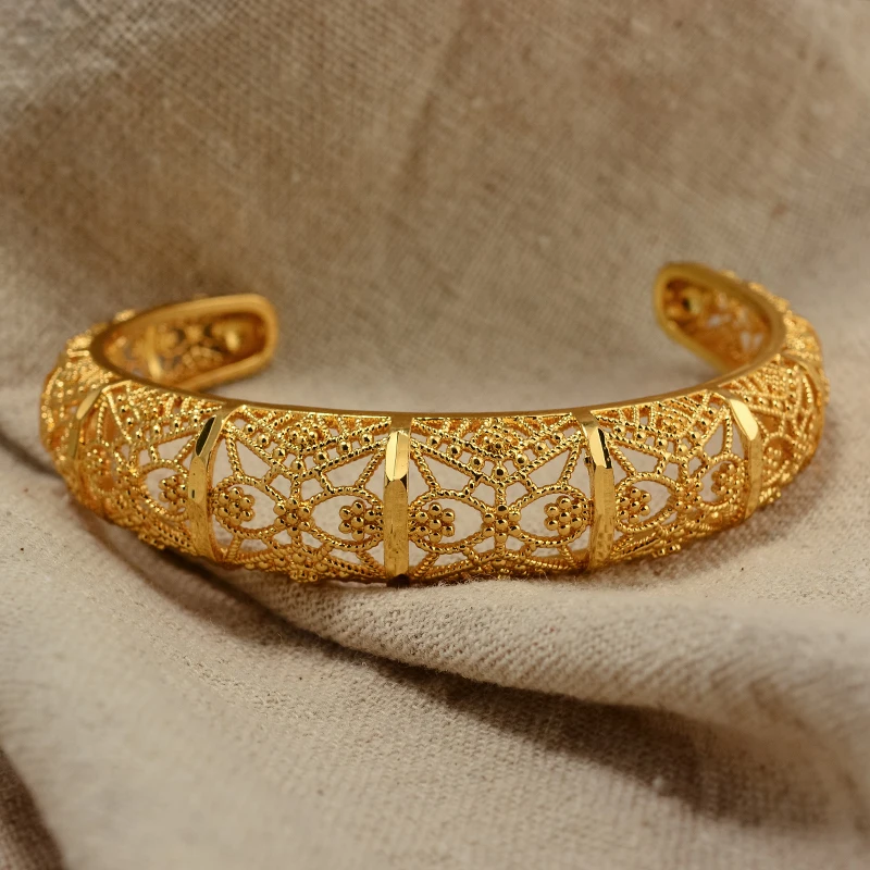 Annayoyo 24K Gold Color Flower bangles&bracelets Ethiopian Middle East Dubai bangles for women wedding jewelry African gifts
Annayoyo 24K Gold Color Flower bangles&bracelets Ethiopian Middle East Dubai bangles for women wedding jewelry African gifts