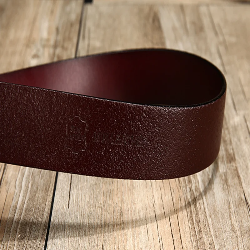 man genuine leather Belt Versatile superior quality alloy Pin buckle cowhide belt brand designer Women's Jeans Belt
man genuine leather Belt Versatile superior quality alloy Pin buckle cowhide belt brand designer Women's Jeans Belt