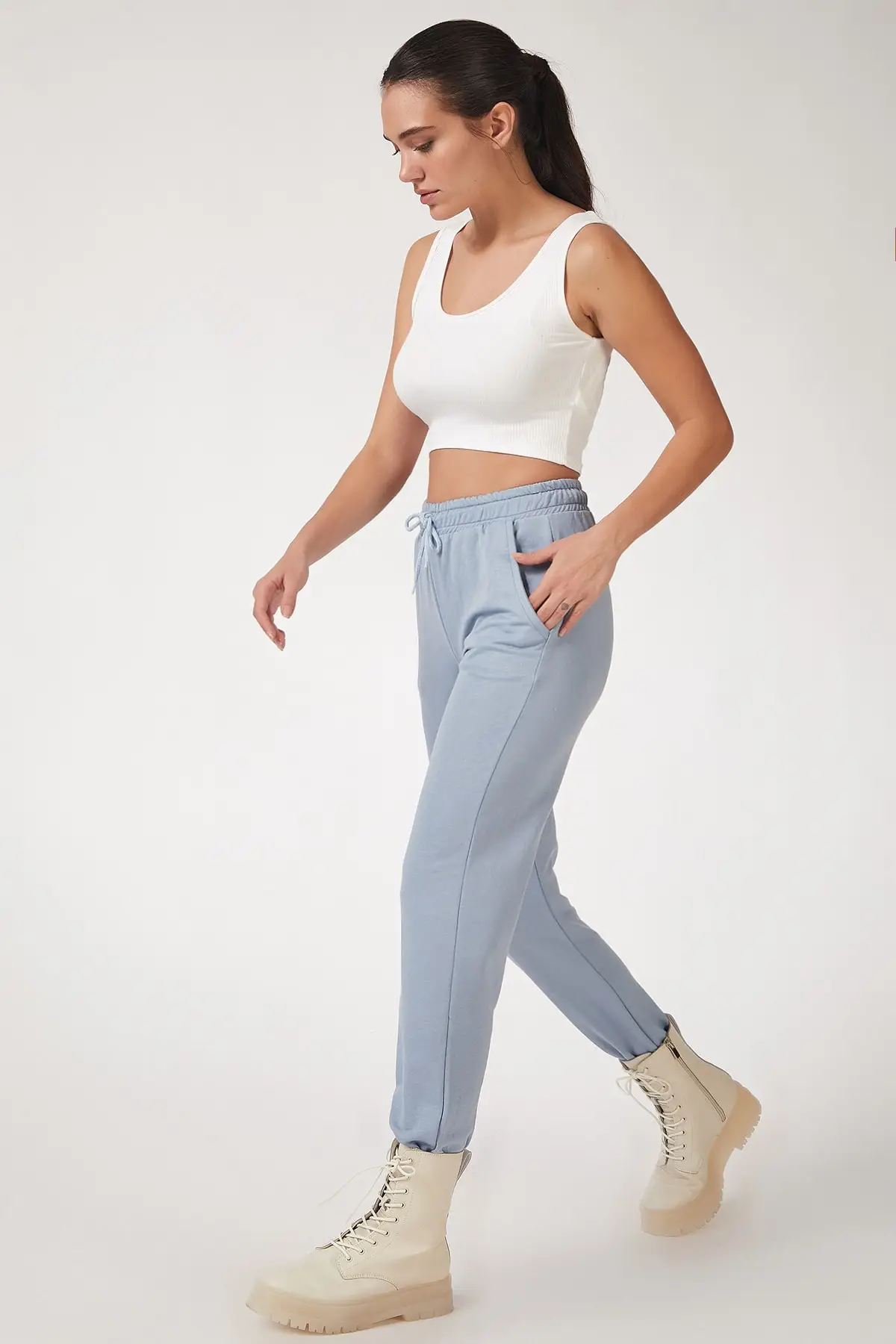 Women Sky Blue Pockets Sweatpants CR00327
Women Sky Blue Pockets Sweatpants CR00327