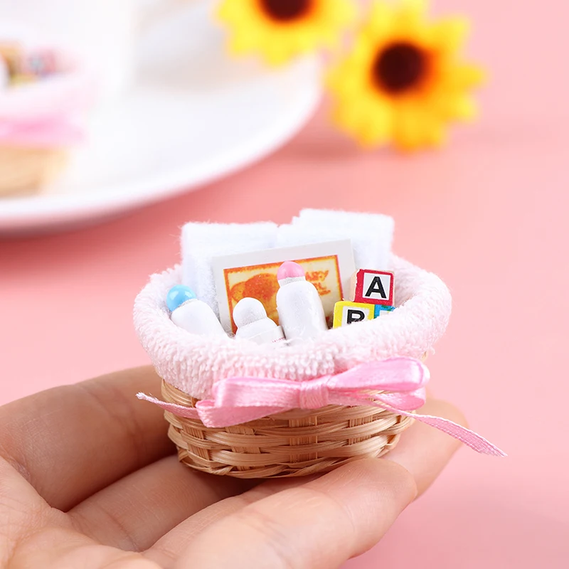 1PC 1:12 Mini Feeding Bottle Basket Furniture Model Toys For Doll House Decoration
1PC 1:12 Mini Feeding Bottle Basket Furniture Model Toys For Doll House Decoration
