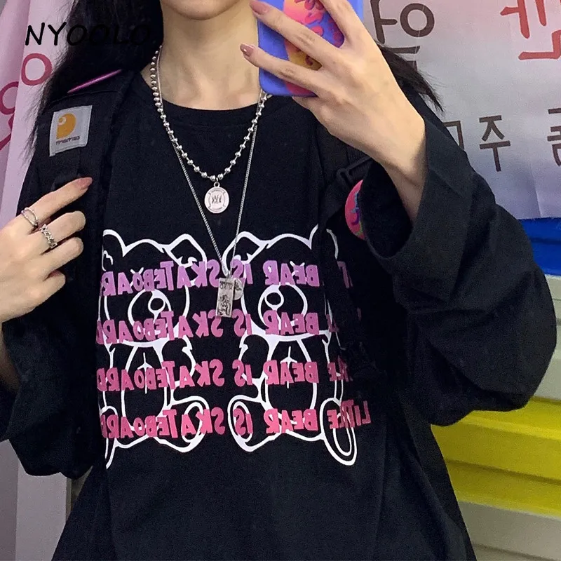 NYOOLO Harajuku Funny Letters Bear Print Loose Long Sleeve T-shirt women clothes Autumn streetwear O-neck pullovers tops tee
NYOOLO Harajuku Funny Letters Bear Print Loose Long Sleeve T-shirt women clothes Autumn streetwear O-neck pullovers tops tee