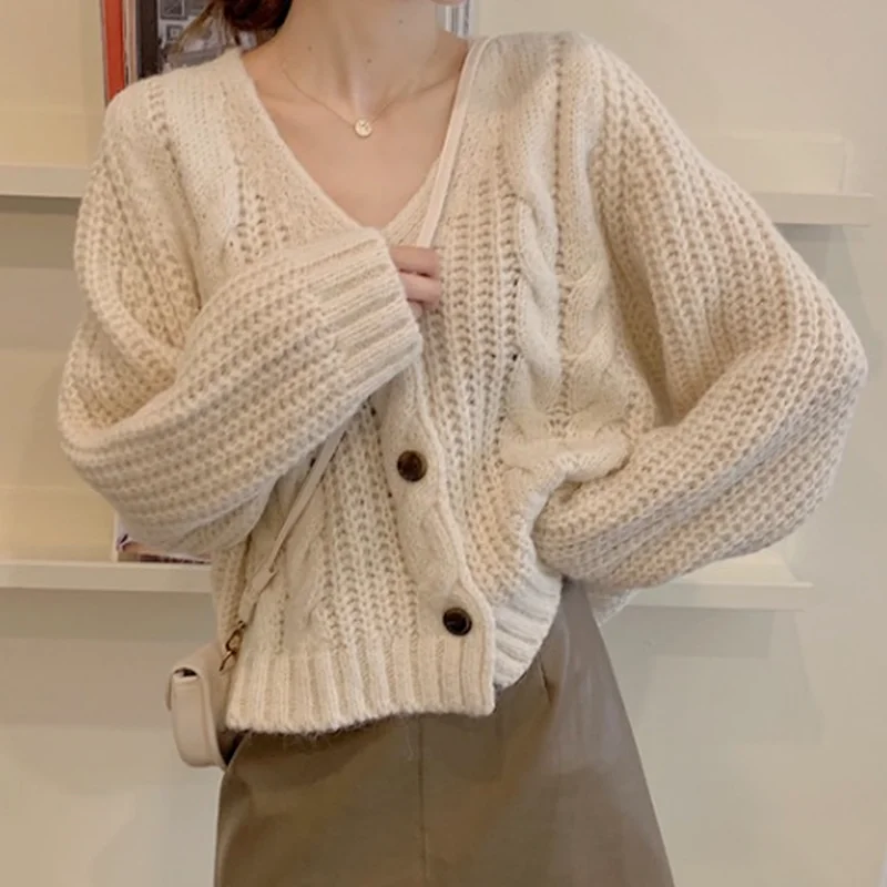 2022 Autumn Knitted Cardigan Fashion Women Korean Sweater Long Sleeve V Neck Hollow Sexy Cardigan Women Clothing Elegant 17285
2022 Autumn Knitted Cardigan Fashion Women Korean Sweater Long Sleeve V Neck Hollow Sexy Cardigan Women Clothing Elegant 17285