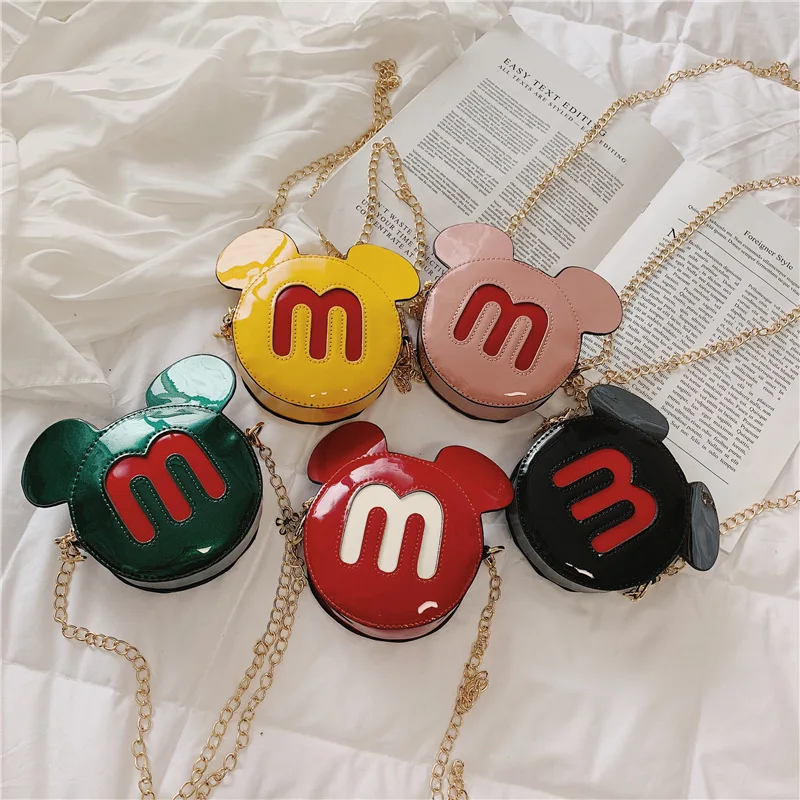 2020 New Children's Shoulder Messenger Bag Cartoon Ear Toddler Coin Purse Alphabet Patent Leather Accessories Bag Crossbody Bag 
2020 New Children's Shoulder Messenger Bag Cartoon Ear Toddler Coin Purse Alphabet Patent Leather Accessories Bag Crossbody Bag